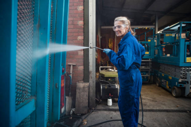 Best Factory Floor Cleaning  in Fort Bragg, CA